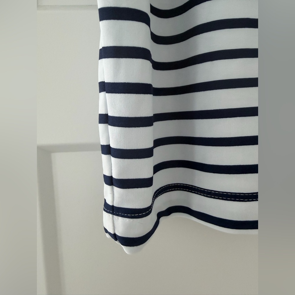 EUC Cabana Life UPF 50+ Navy &‎ White Striped Dolman Sleeve Rashguard Top, Large - Picture 5 of 11